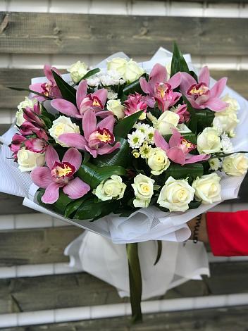 Букет цветов из: Розы и Хризантемы в Нижний Ингаш