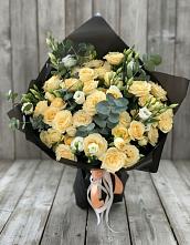 Букет цветов из:  Розы и Лизиантусы в Нижний Ингаш