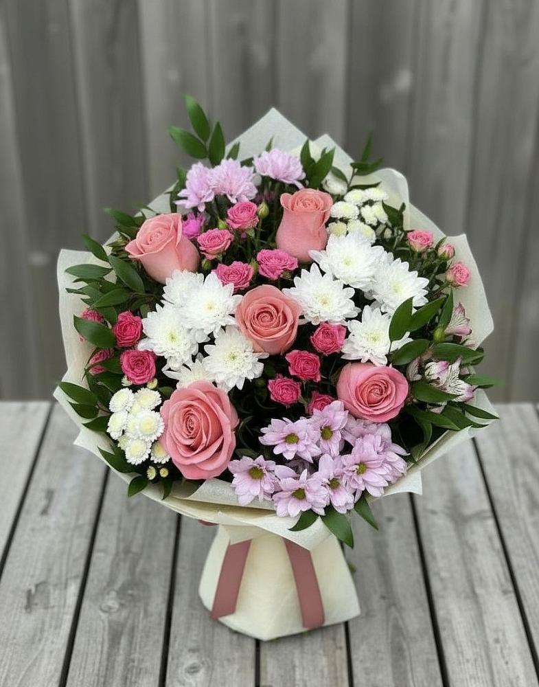 Букет цветов из: Альстромерии, Гвоздики, Розы и Хризантемы в Нижний Ингаш