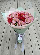 Букет цветов из:  Альстромерии в Нижний Ингаш