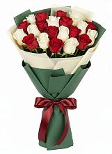 Букет Микс из красных и белых роз #REPLACE_PRED# Нижний Ингаш