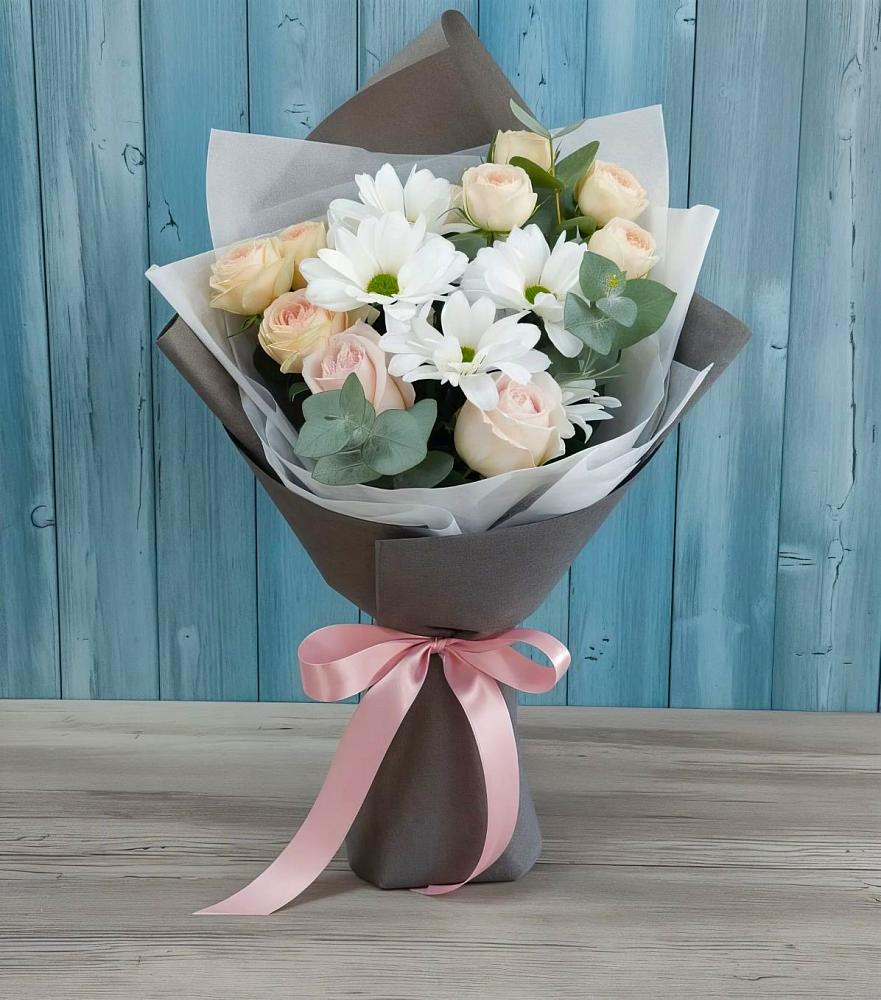 Букет цветов из: Хризантемы и Розы в Нижний Ингаш