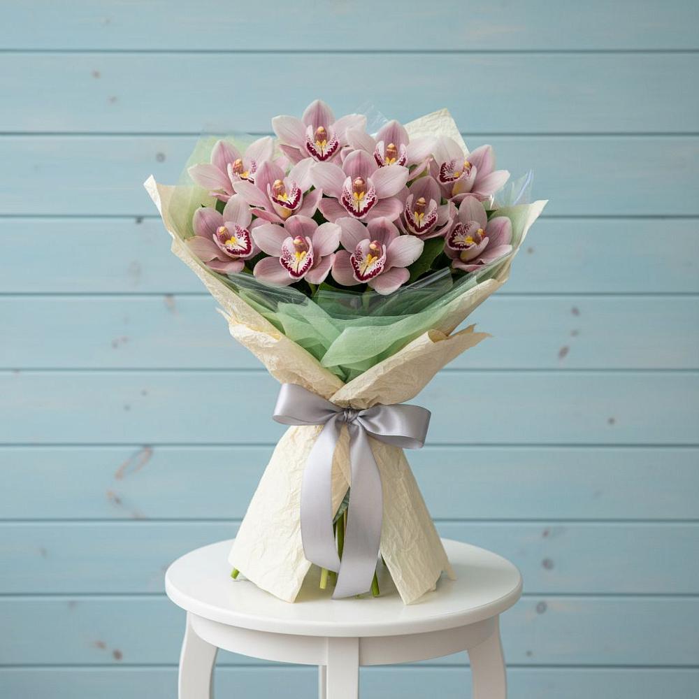 Букет цветов из: Орхидеи и Розы в Нижний Ингаш