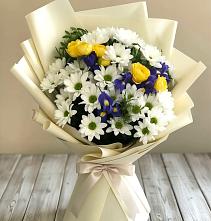 Букет цветов из:  Ирисы, Хризантемы и Розы #REPLACE_PRED# Нижний Ингаш