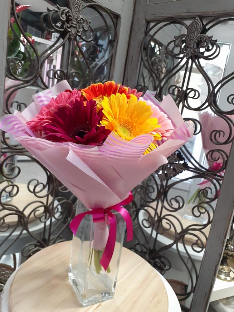 Букет цветов из: Герберы в Нижний Ингаш