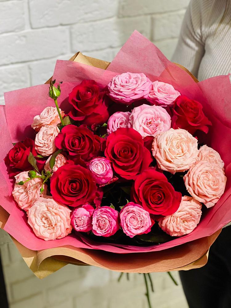 Букет цветов из: Розы в Нижний Ингаш