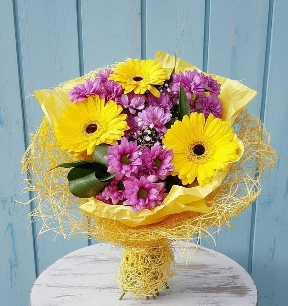 Букет цветов из: Хризантемы и Герберы в Нижний Ингаш