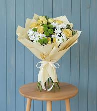 Букет цветов из:  Хризантемы и Розы в Нижний Ингаш