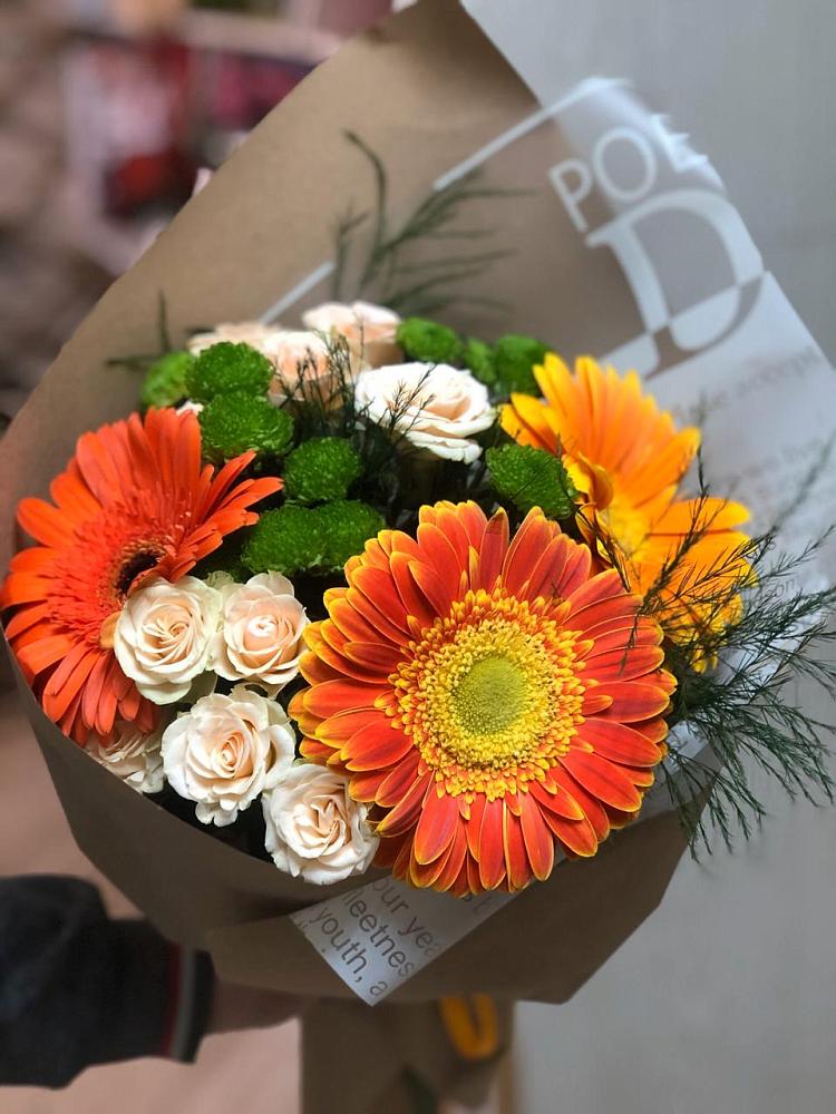 Букет цветов из: Герберы, Хризантемы и Розы в Нижний Ингаш