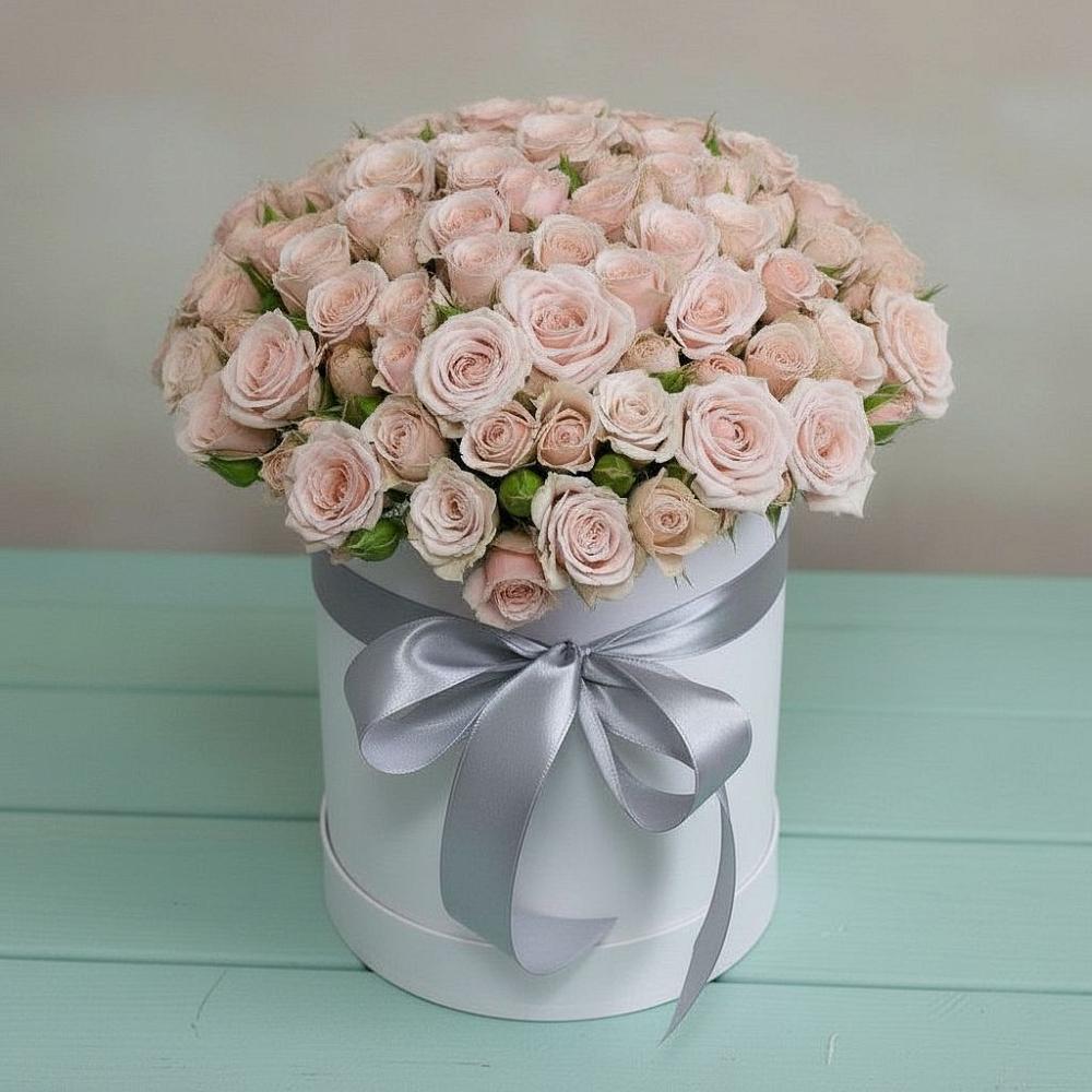 Цветочная композиция из Розы в шляпной коробке в Нижний Ингаш